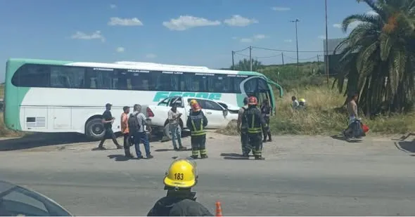 ACCIDENTE RUTA 3 COLECTIVO FECOS