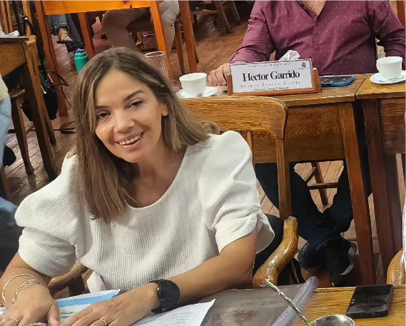 SAMANTHA PRESA