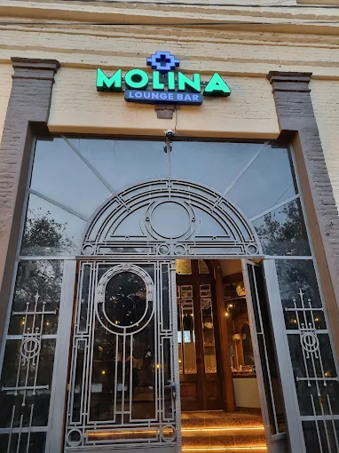 BAR MOLINA