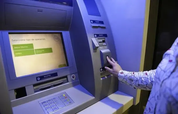 CAJERO AUTOMATICO