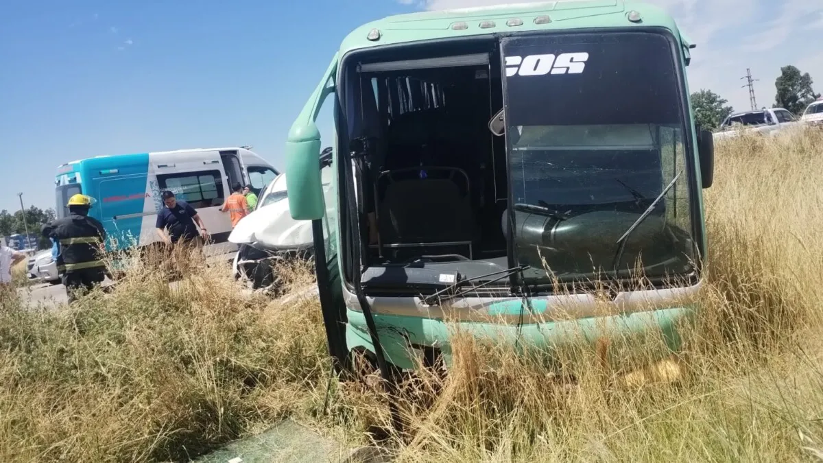 ACCIDENTE RUTA 3 COLECTIVO FECOS