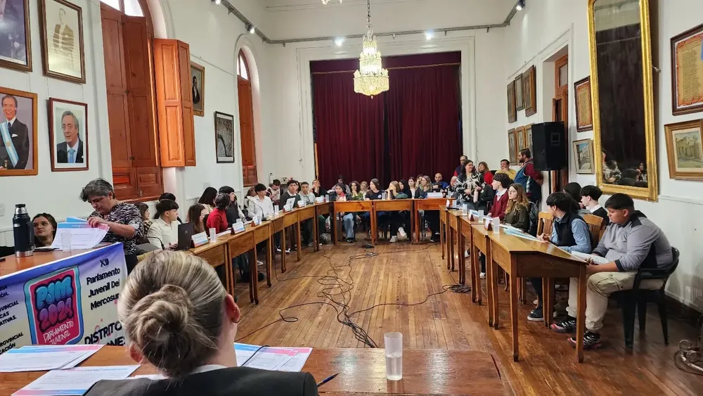 Parlamento Juvenil 2025 en Patagones