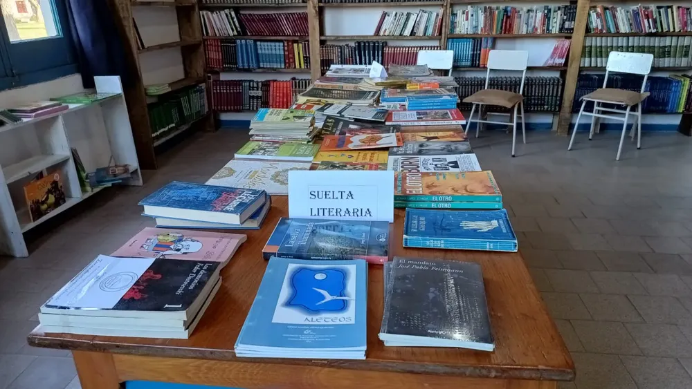 BIBLIOTECA MUNICIPAL