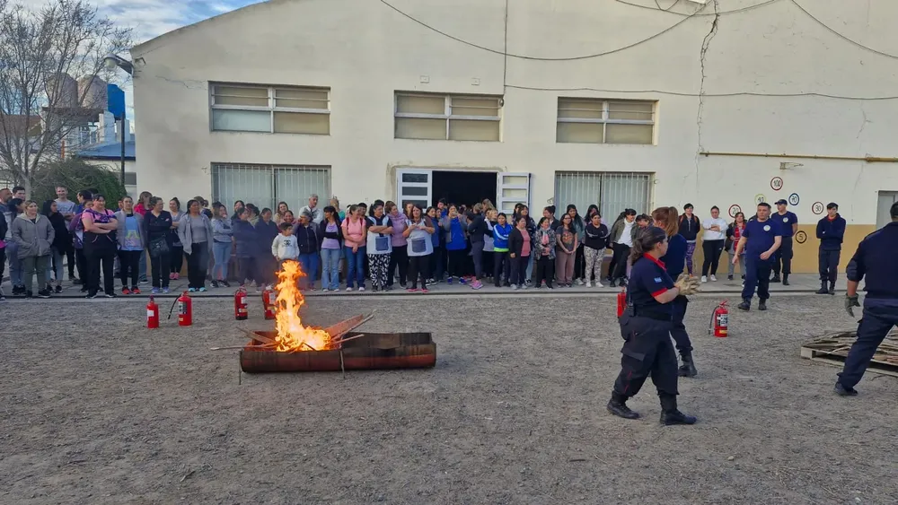 defensa civil bomberos