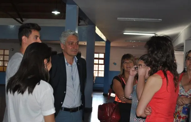 zara malvinas escuela