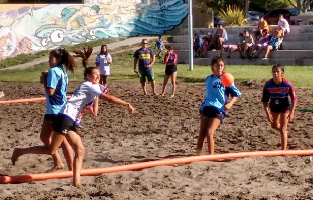 beach handball entrenamiento