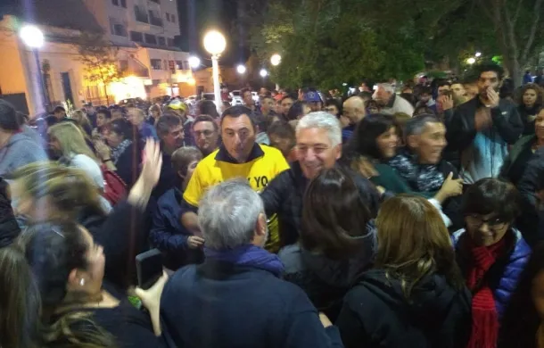 juntps por elñ cambio zara