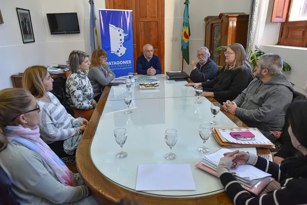 reunion ministerio de la mujer