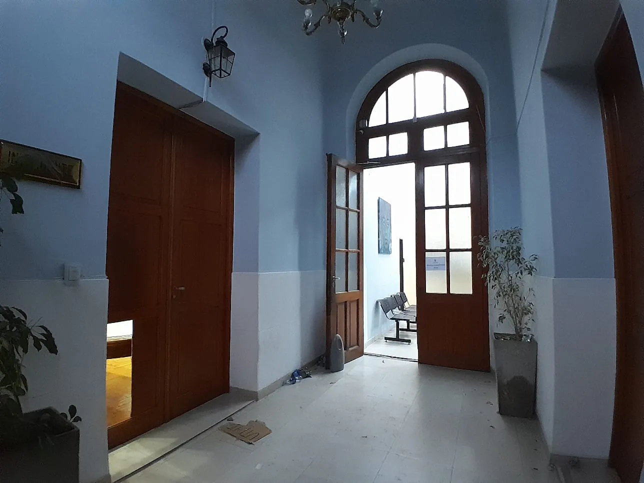 EL HALL MUNICIPAL TRAS LOS INCIDENTES