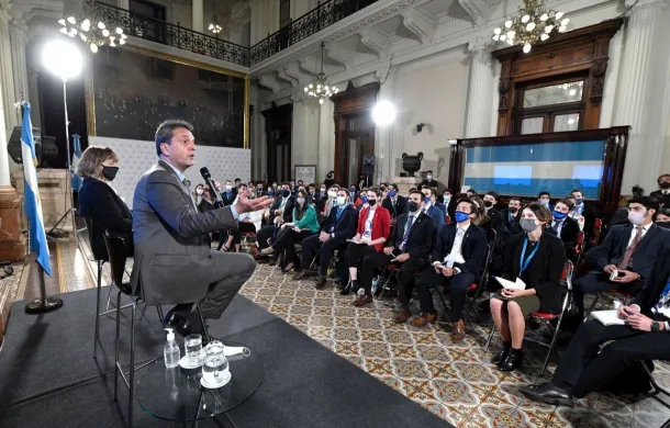 sergio massa estudiantes