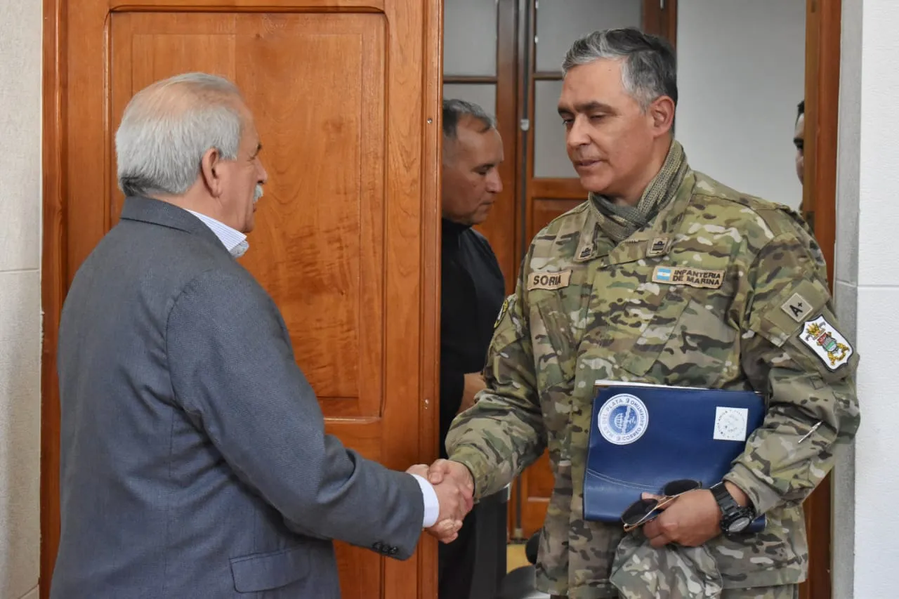 marino autoridades militares