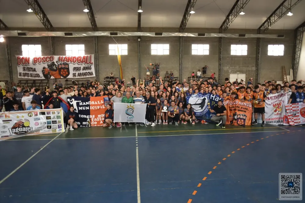 HANDBALL