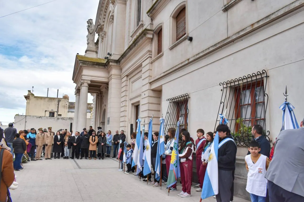 Comandante Luis Piedra Buena, acto