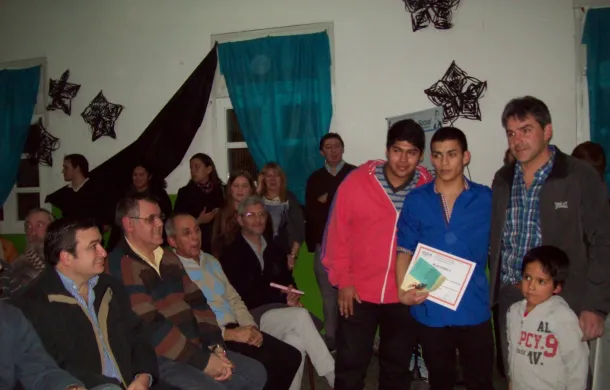 egresados fines