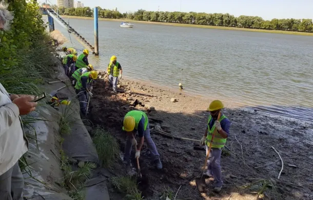 operarios absa bomba rio
