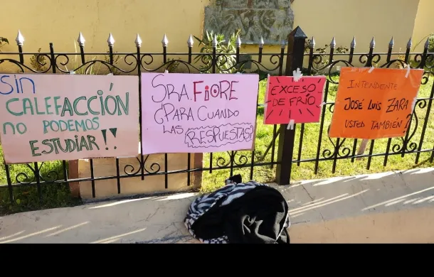 escuela de arte protesta