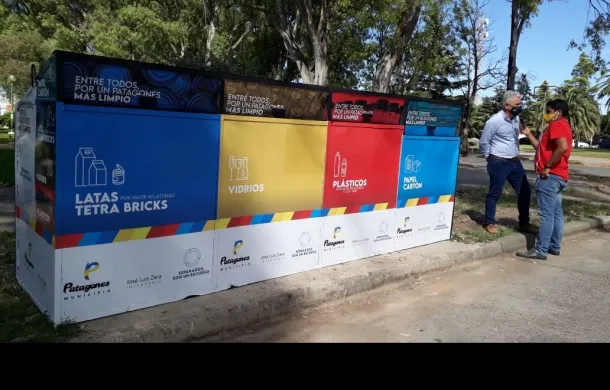 jose luis zara fernando ciccone contenedor reciclado plaza villarino
