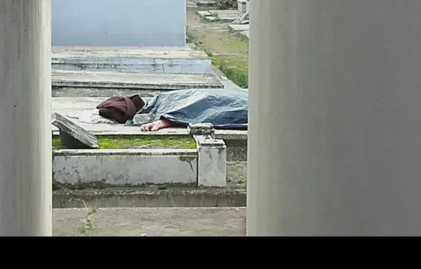 cadaver cementerio