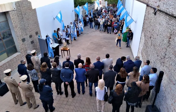 acto aniversario 244