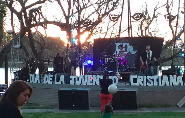 zara dia de la juventud