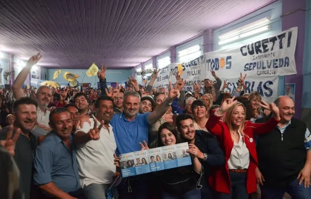 frente de todos acto villalonga cierre de campaÑa