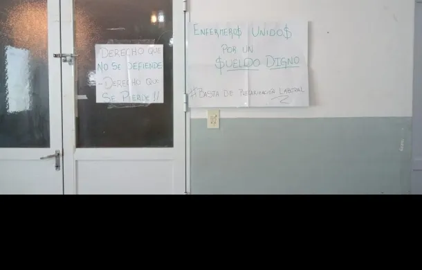 carteles hospital enfermeros