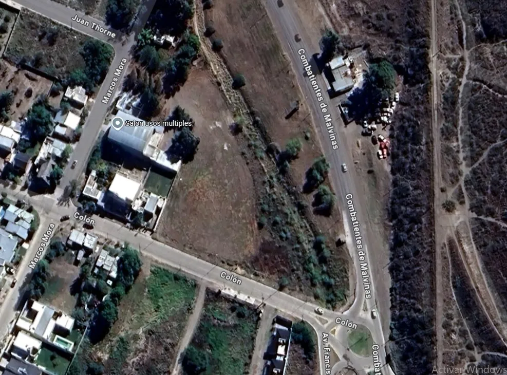 PREDIO, COLON Y COMBATIENTES DE MALVINAS, ESTACION DE SERVICIOS