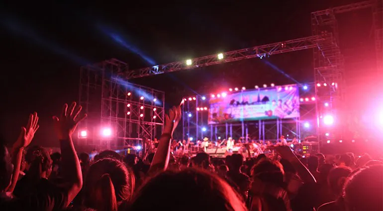 escenario sonido luces soberania fiesta