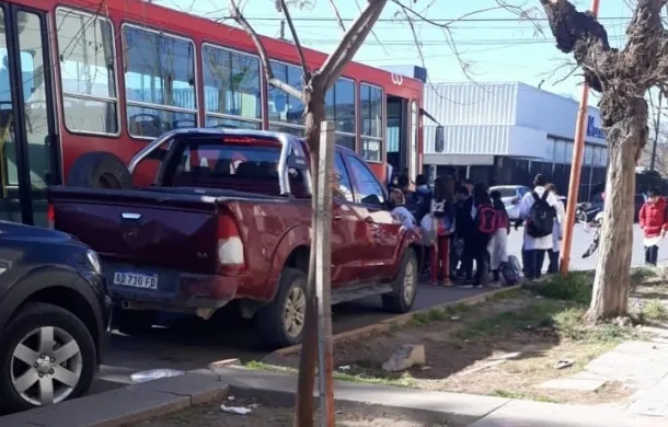 escuela 8 alumnos colectivo