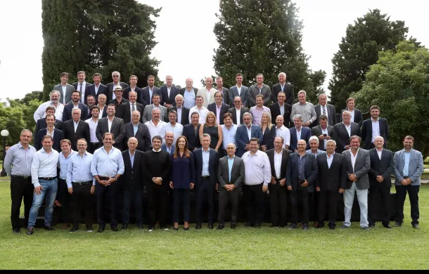 jose luis zara intendentes mauricio macri maria eugenia vidal