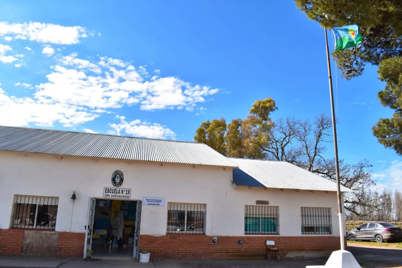 Escuela Primaria de Adultos 709