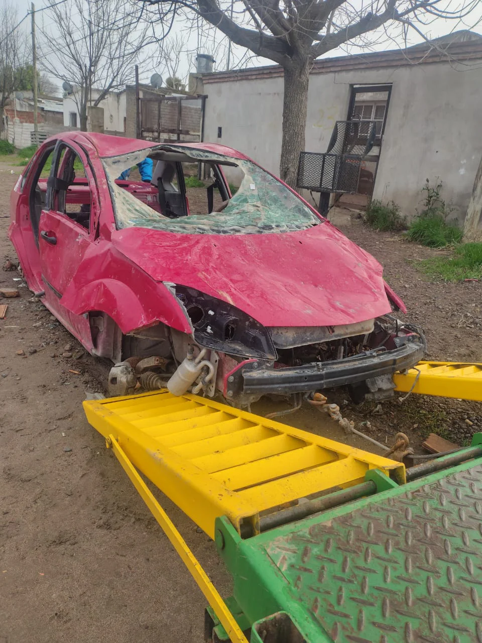 VEHICULO ABANDONADO