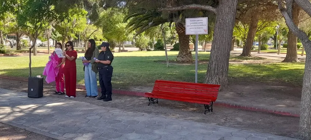 banco rojo villalonga