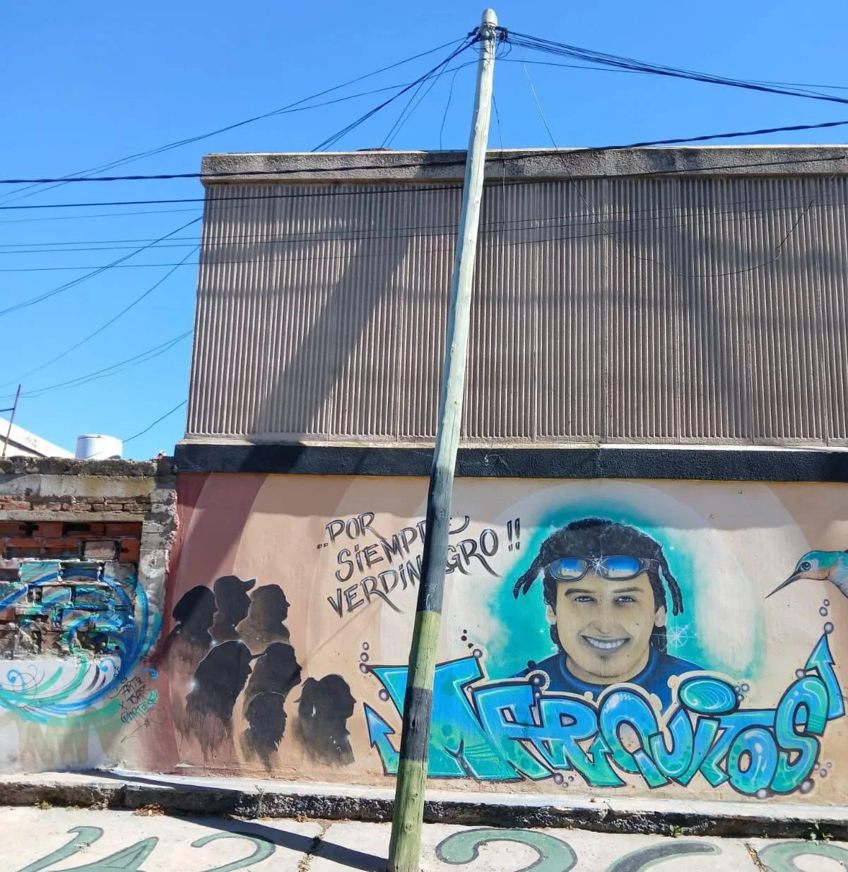 POSTE TELEFONICO 268 VIVIENDAS