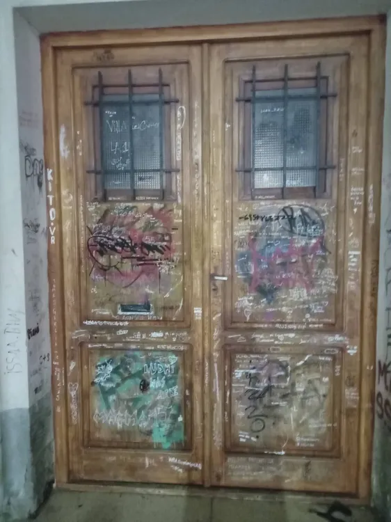 PUERTA IGLESIA PARROQUIAL