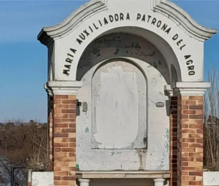 VIRGEN, PUENTE FERROCARRETERO, VANDALISMO