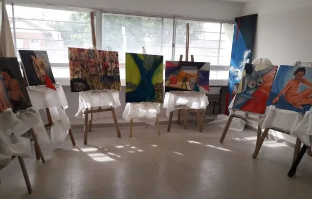 muestra escuela arte