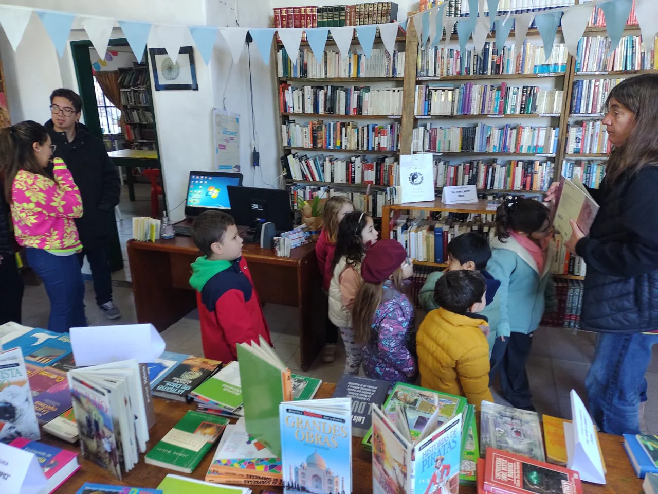 BIBLIOTECA PALABRAS AL VIENTO