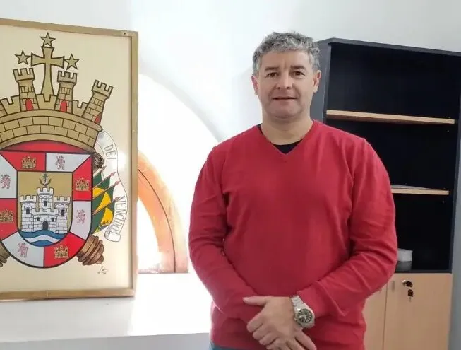 RICARDO ANGOS