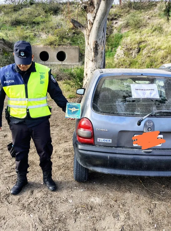 AUTO SECUESTRADO