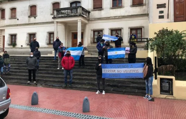 comerciantes reclamo protesta manifestacion restricciones