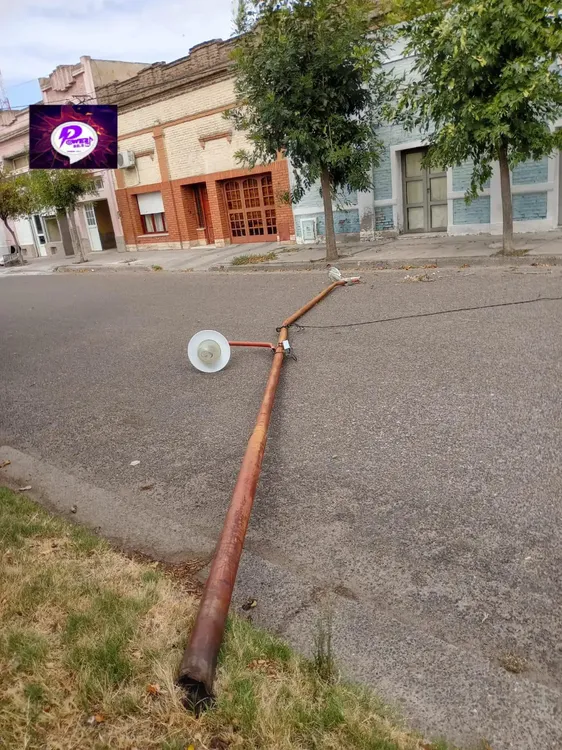 STROEDER, COLUMNA DE ALUMBRADO