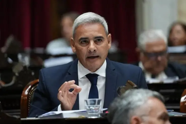 RAMIRO GUTIERREZ