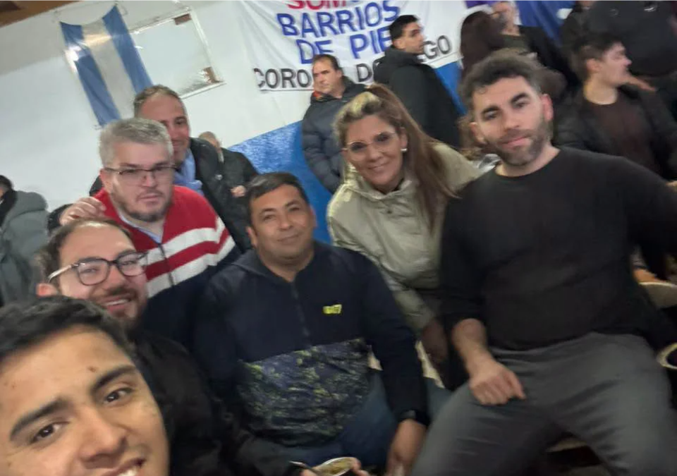 Felipe Etcheverry JUAN ENSONE DARIO RICCA BETINA PAEZ