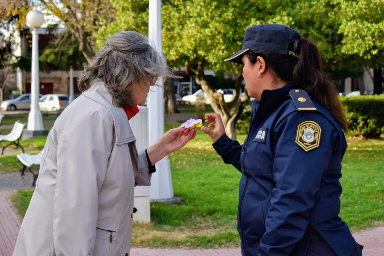 POLICIA, NI UNA MENOS