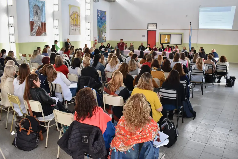 EQUIPOS DE EDUCACION