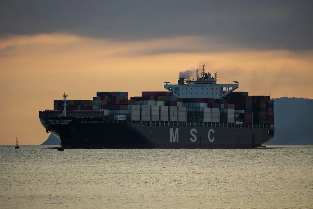 193d4203-be83-4da3-b9ef-e8fa1e0dad93