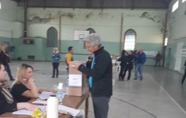 voto elecciones generales stroeder zara