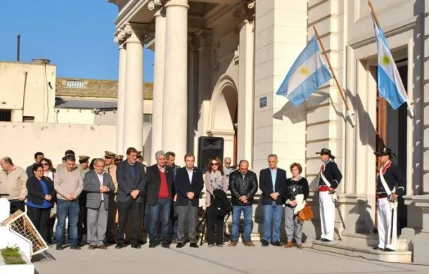 acto zara piedra buena