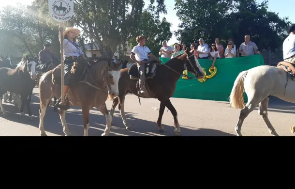 pradre aniversario desfile